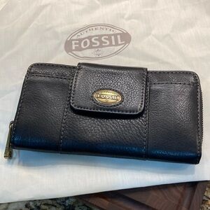 NWOT Fossil Wallet